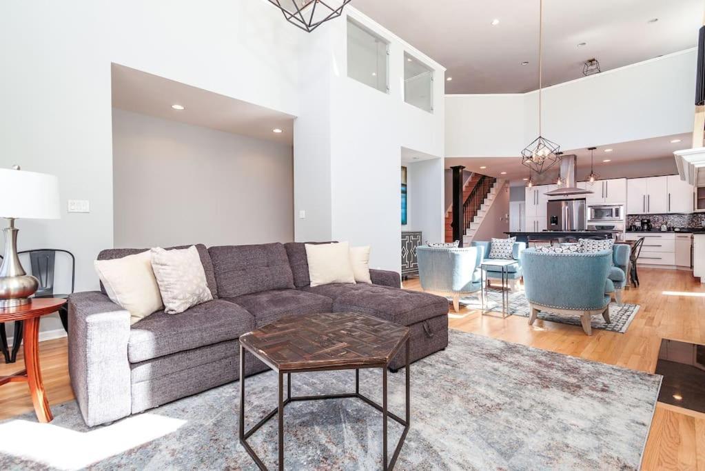 Eclectic Stylish And Cozy Milwaukee Unit别墅 外观 照片