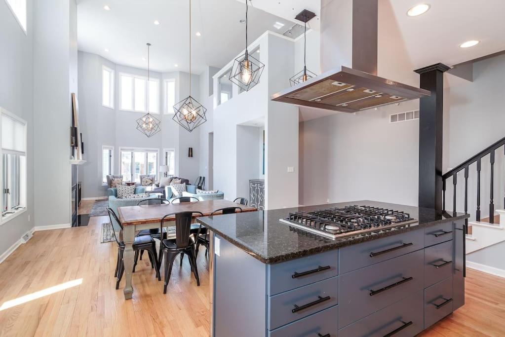 Eclectic Stylish And Cozy Milwaukee Unit别墅 外观 照片